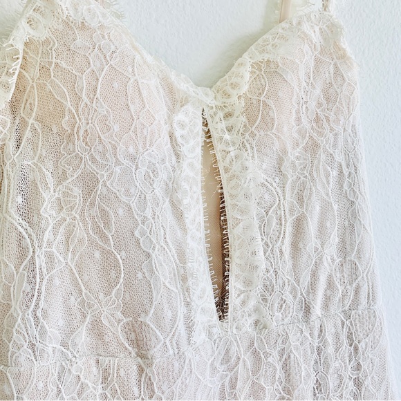 Olia Zavozina Isabelle Lace A-Line Peekaboo Layered Wedding Gown - Picture 6 of 13